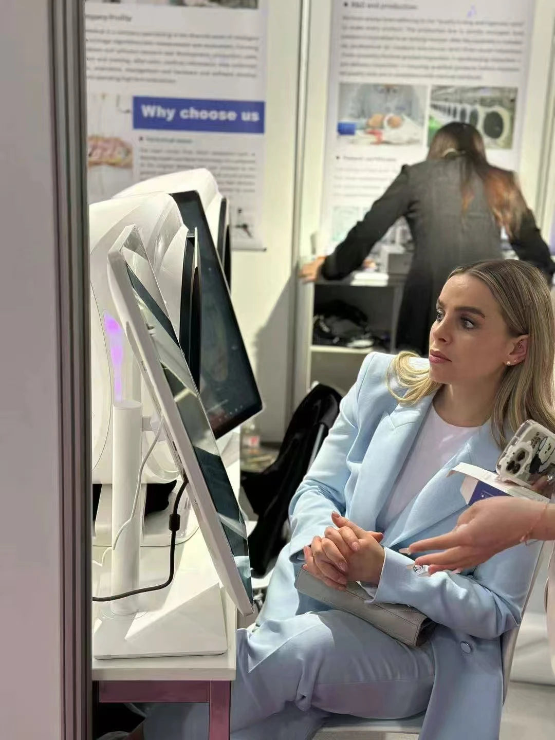 AISIA Q2 48 Million Pixel Smart AI Facial Skin Analysis Detector 3 Camera 8 Spectrum UV RGB Quantum 3D Dermal Detection